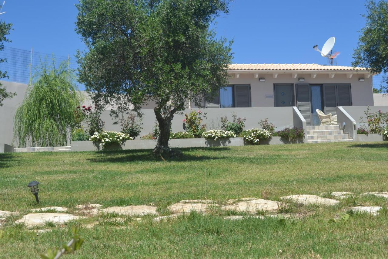 Alexandra'S Garden Houses Stalos Bagian luar foto